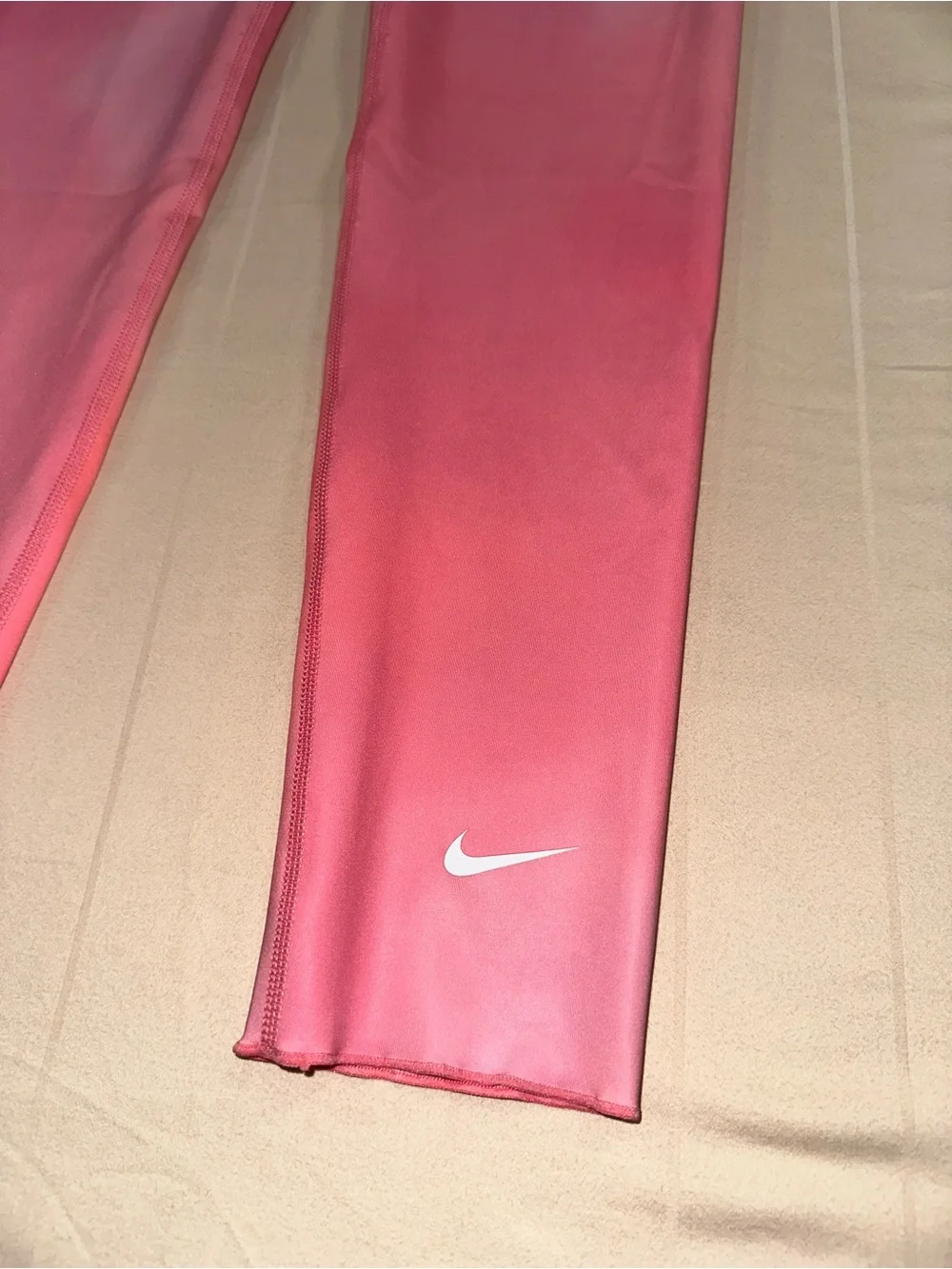 NWT Nike One Girls Dri-FIT Printed Training Tights Leggings Pink Ombre XL